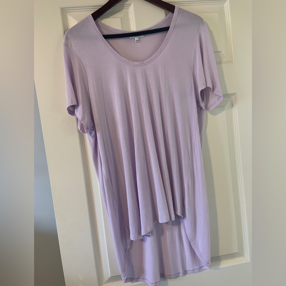⭐️ 🎁Aritzia long lightweight tunic tshirt